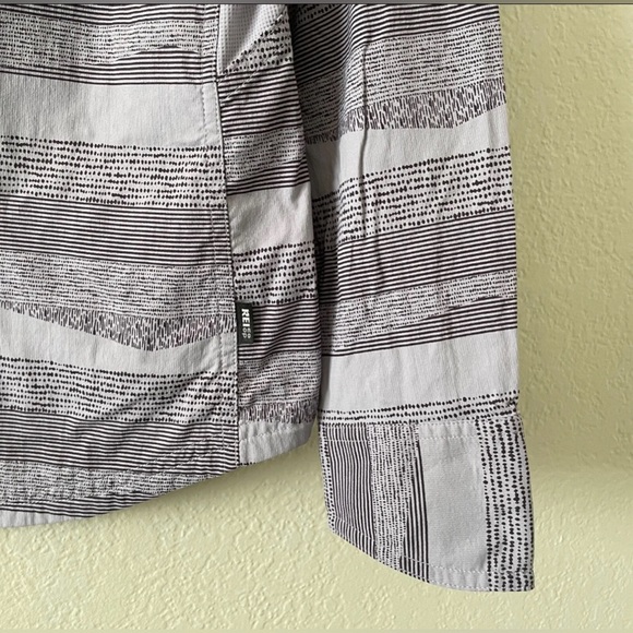 REI Co-op Sahara Pattern Button-Up Long-Sleeve Shirt Women's Purple - Picture 4 of 10